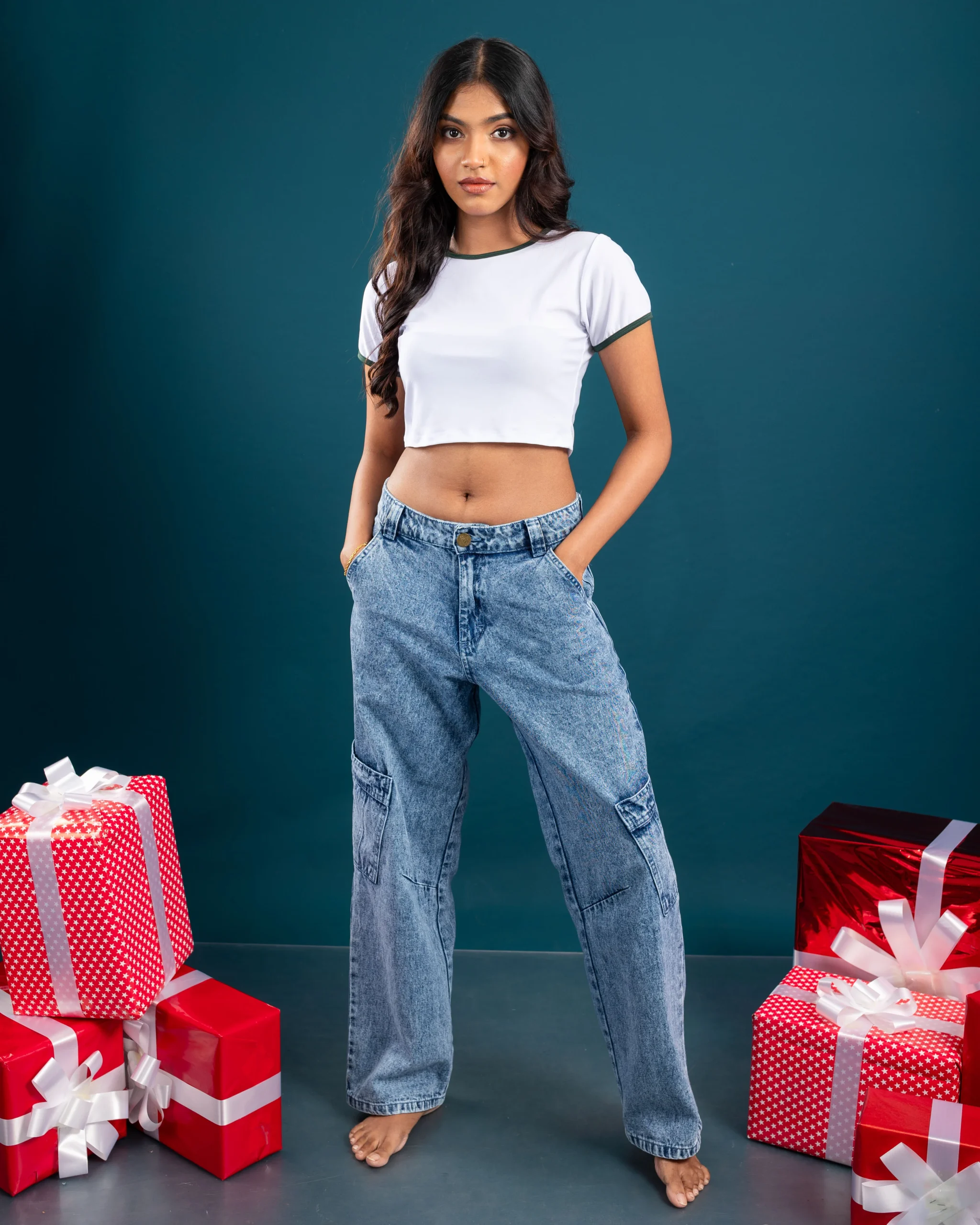 Contrast Trim Crop Top