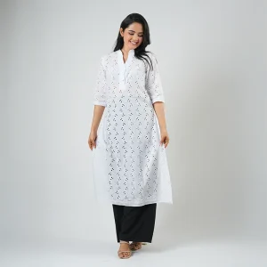 Luna Eyelet Kurtha 